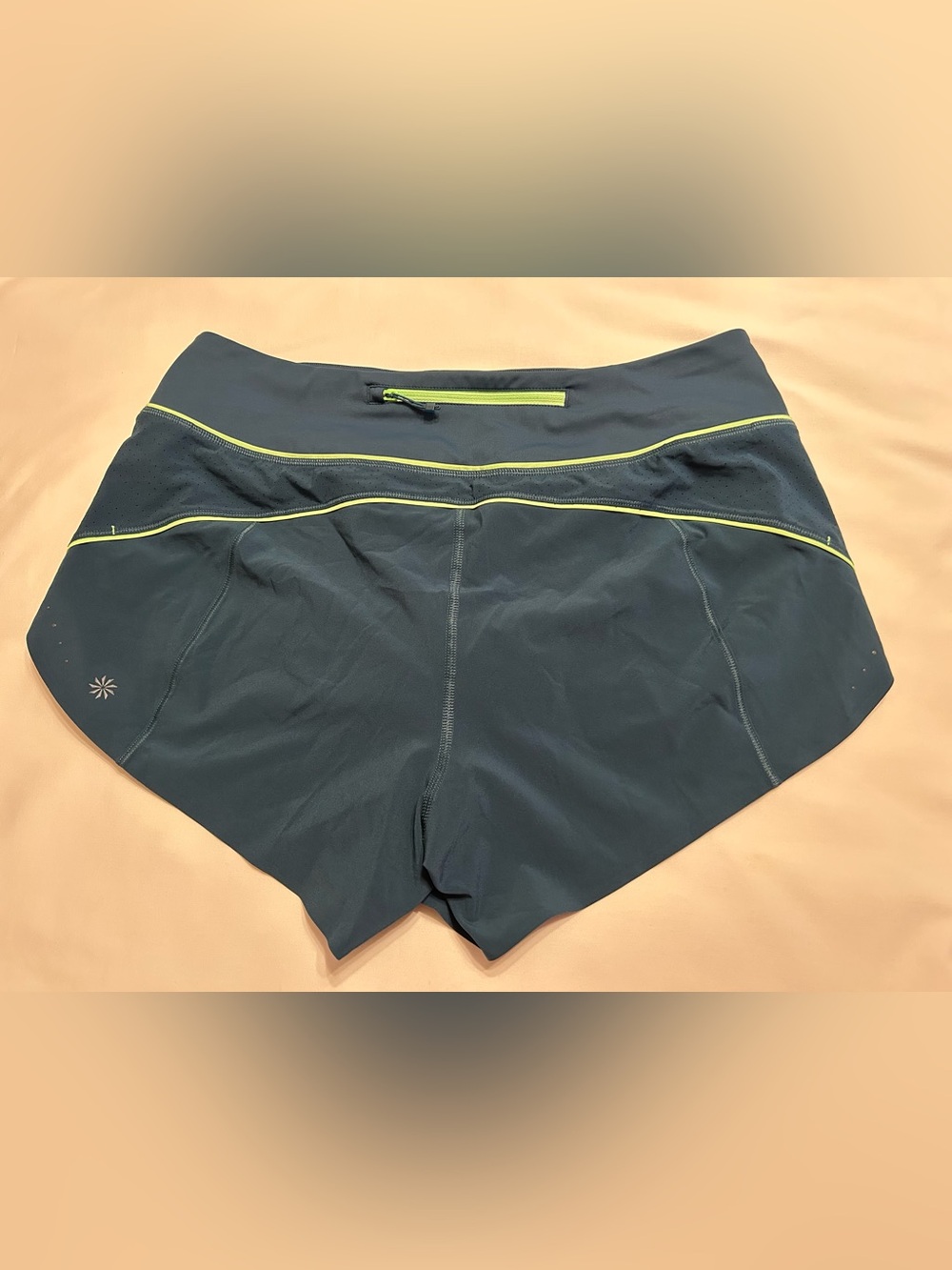 Athleta Run With It Short Oceanic Teal Green/ Lime Size Medium